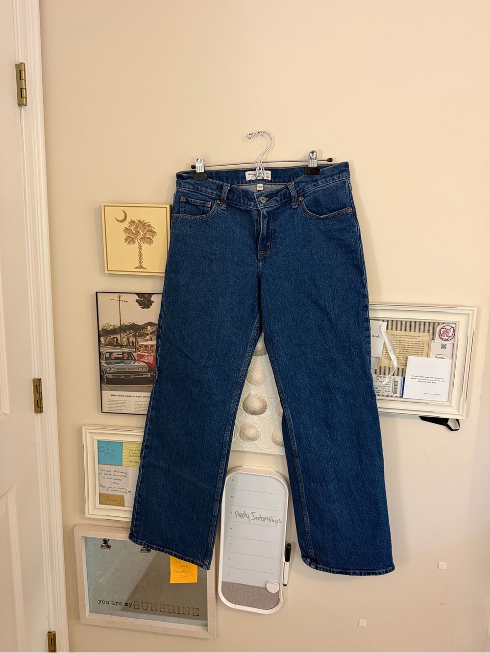 Abercrombie curve love 29  Low rise relaxed Leg Jeans in Dark Blue